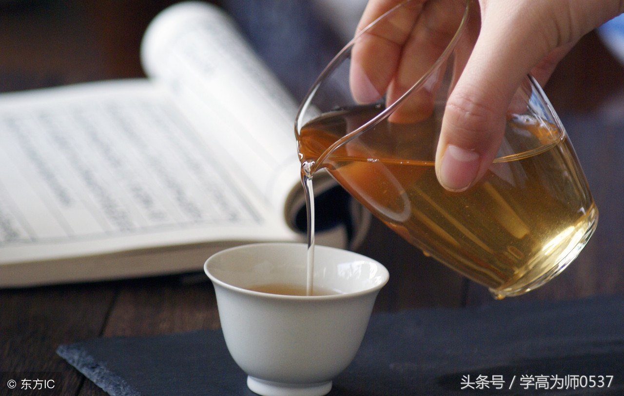 喝茶的诗句经典语录（最经典饮茶诗句赏析）