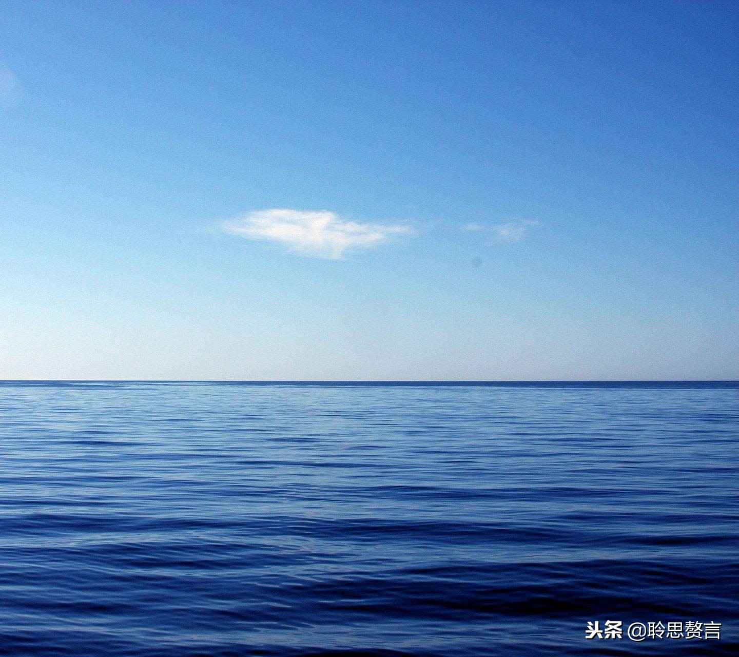 形容大海的诗句精选（描写大海很美简短句子）