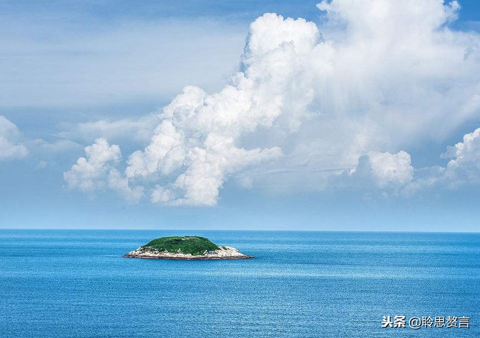 形容大海的诗句精选（描写大海很美简短句子）