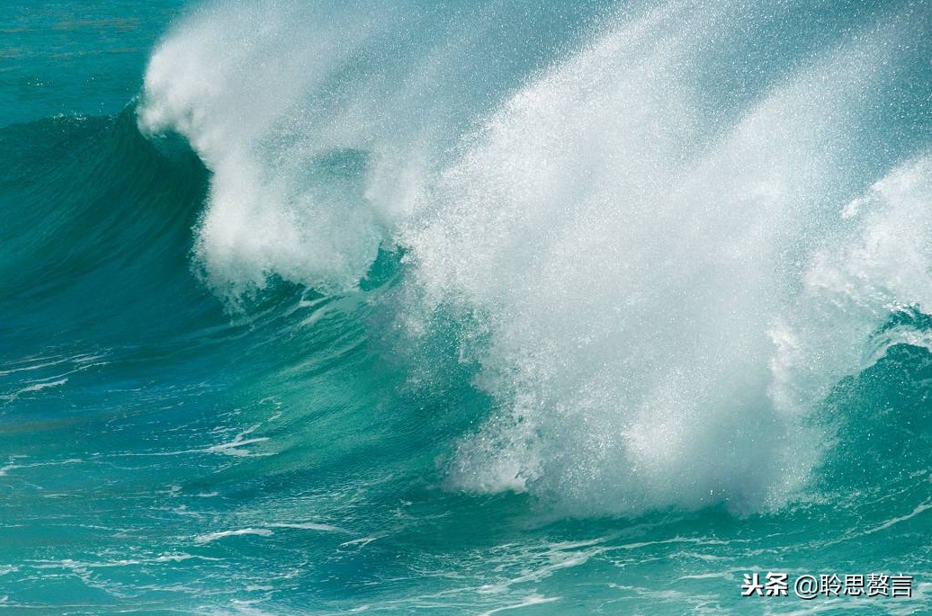 形容大海的诗句精选（描写大海很美简短句子）