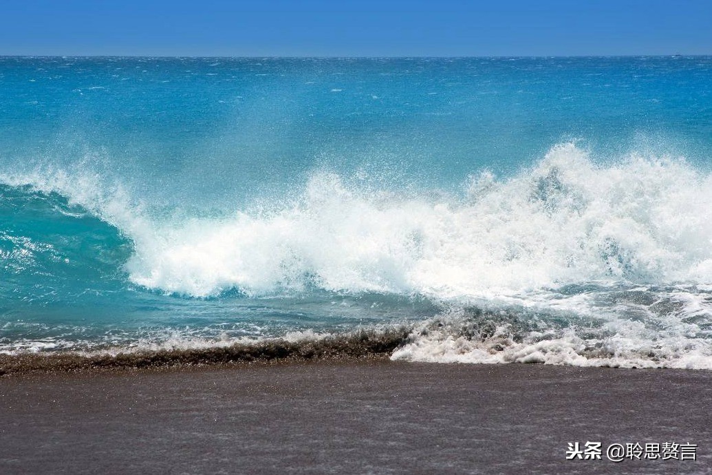 形容大海的诗句精选（描写大海很美简短句子）