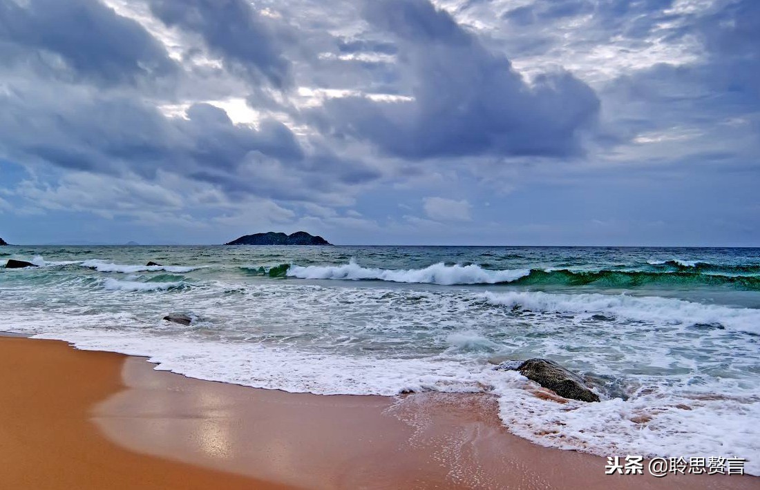 形容大海的诗句精选（描写大海很美简短句子）