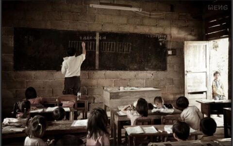 七哥美文：我记忆中的一位老师