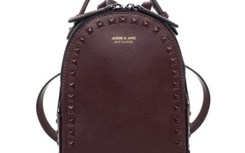 不怕撞包的设计师款双肩包