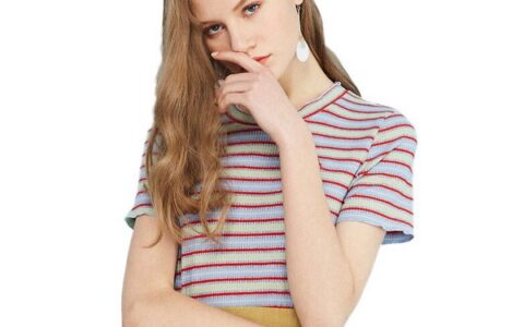 慵懒格调，条纹T恤复刻法式浪漫