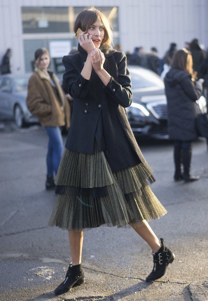 丰富冬季造型，少不了这些百褶裙的神助攻