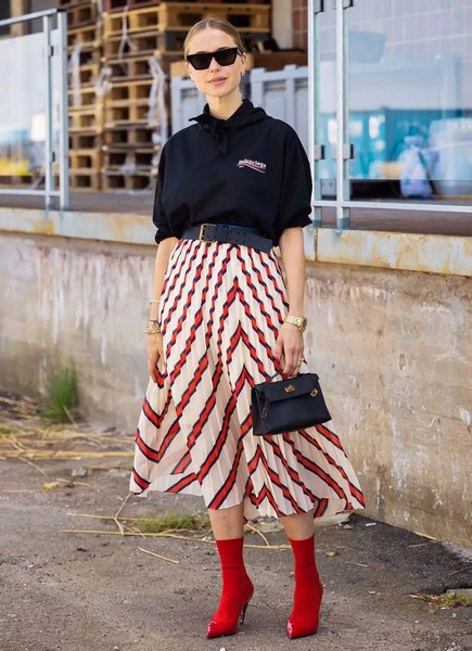 丰富冬季造型，少不了这些百褶裙的神助攻