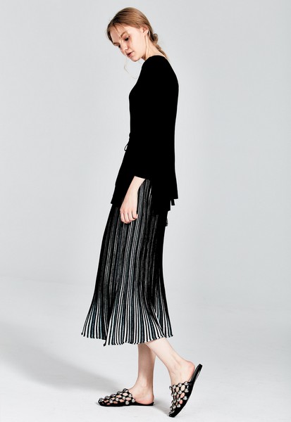 丰富冬季造型，少不了这些百褶裙的神助攻