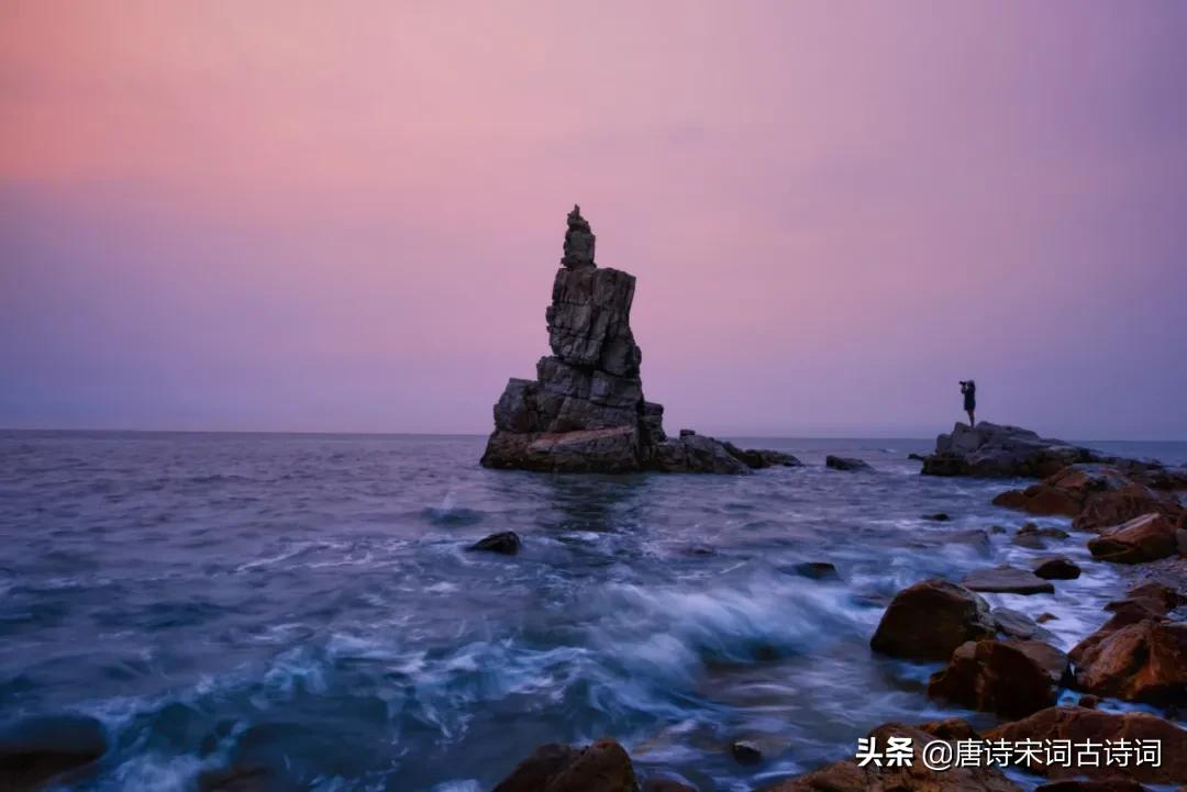 关于海的唯美句子（海边放松心情的短语）