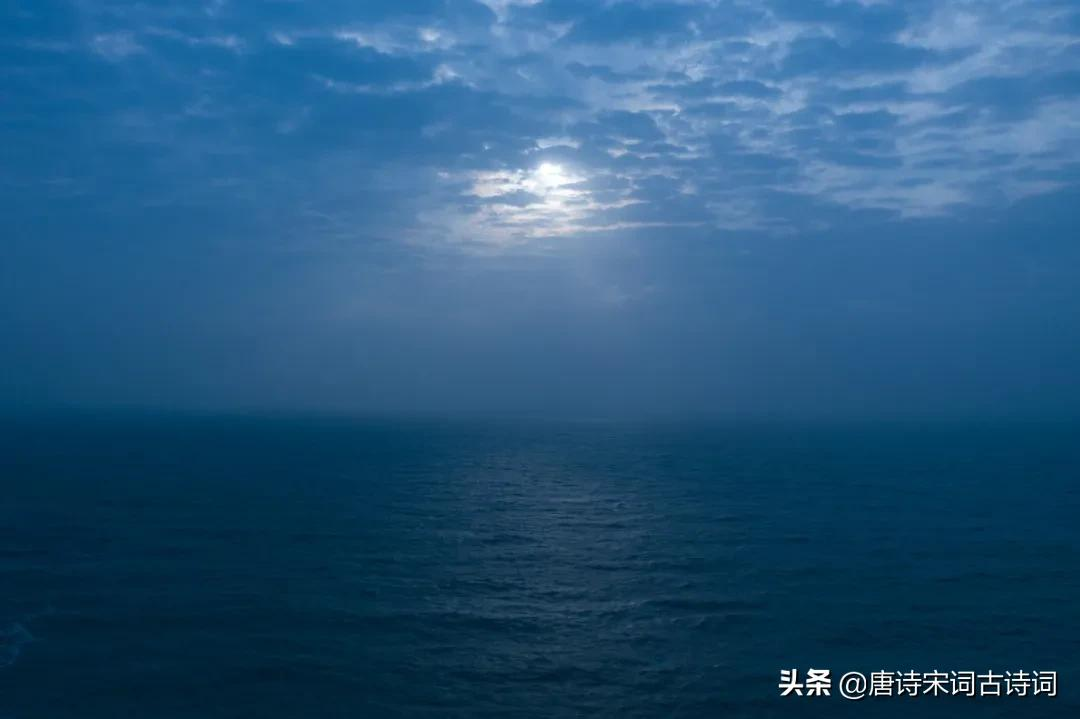 关于海的唯美句子（海边放松心情的短语）