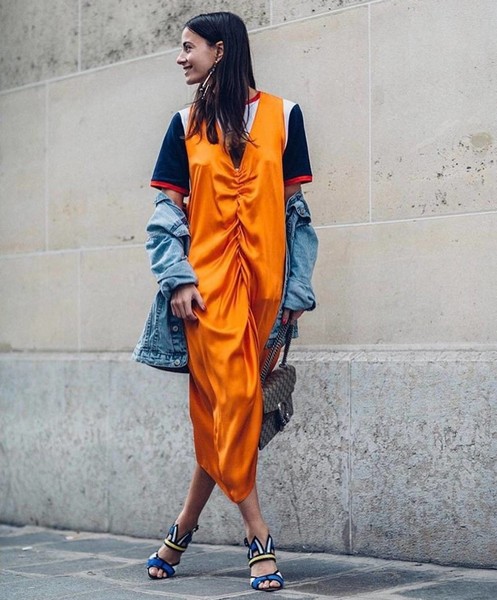 不走寻常路满足怪趣味 做有趣的人穿有趣的衣