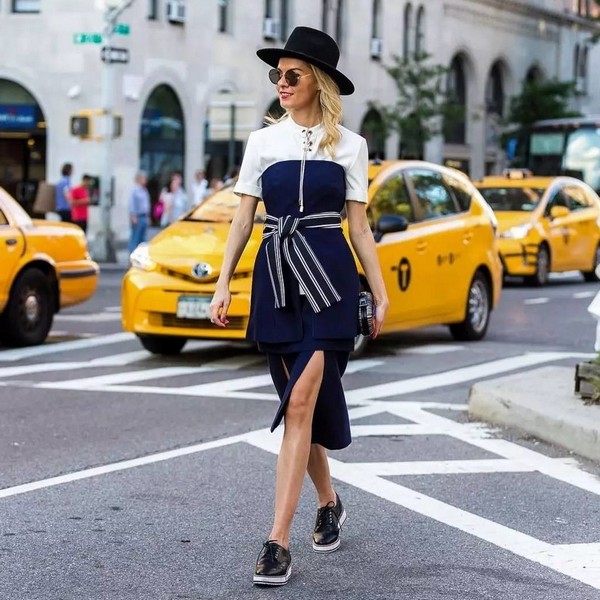 不走寻常路满足怪趣味 做有趣的人穿有趣的衣