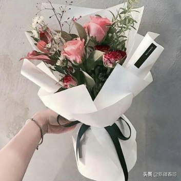 老公生日快乐祝福语暖心的（简短走心的祝福语）