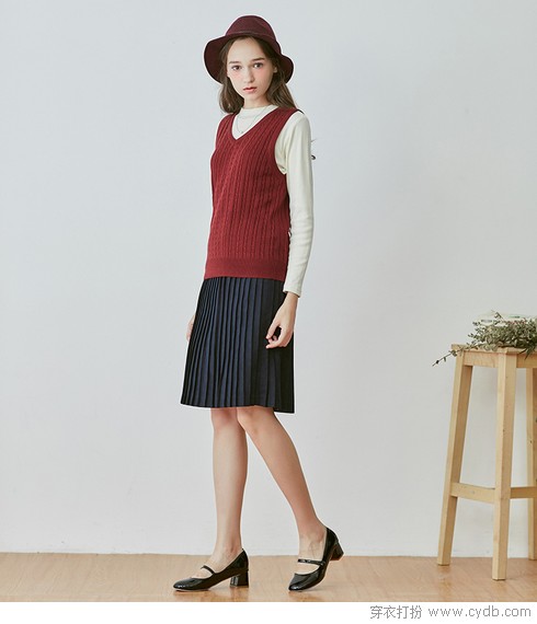 一叶知秋，看秋日穿搭怎样留住朝气