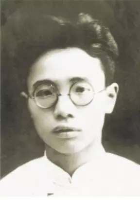 秋天何其芳（秋天何其芳原文及解析）