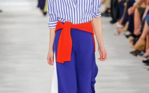 拼与撞这出戏真不错，本宫甚是满意