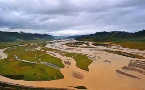 写一篇关于黄河的作文（以黄河为主题的作文）