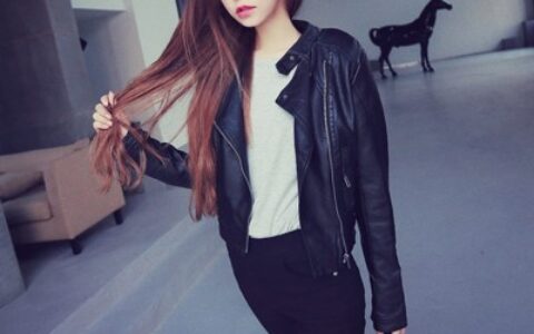 外套，要两件一起穿才最好