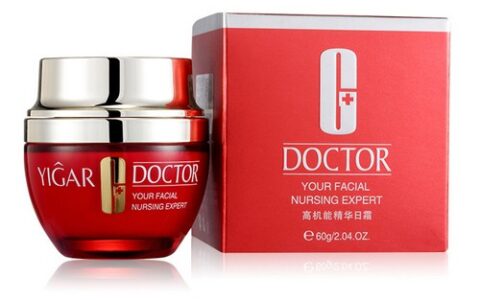 皮肤干燥 补水做好