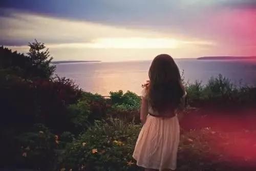 卓别林当我真正开始爱自己（卓别林的一生给我们的启示）