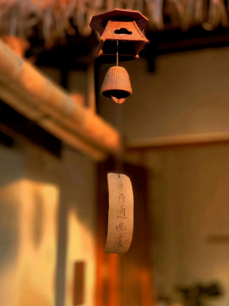 回望过去感慨短句（怀念过去的唯美句子）