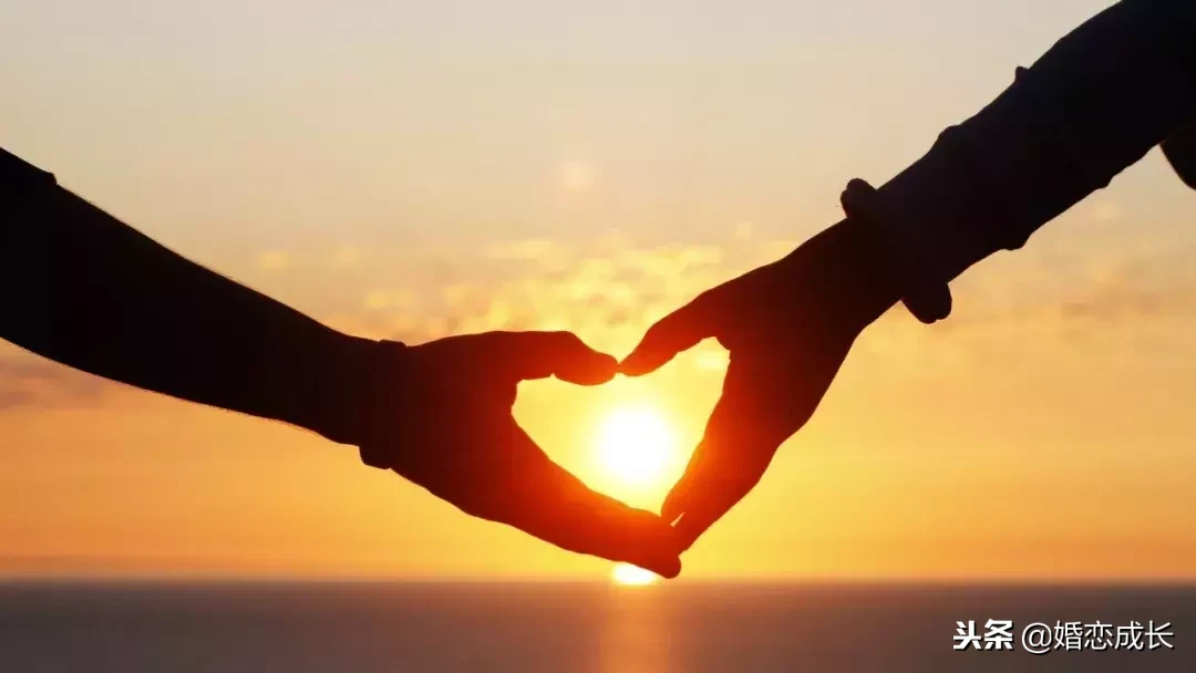 简单的爱情句子英文（平淡幸福的唯美爱情说说）