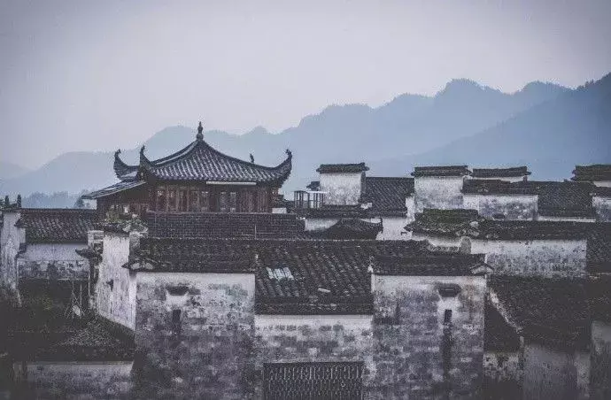 表达思念家乡的古诗（思乡之情的古诗十首）