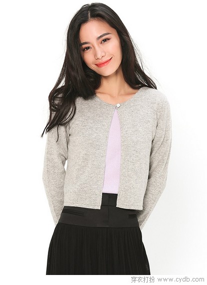 更喜欢简单的小外套