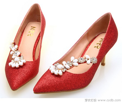 尖头鞋 越犀利越时尚