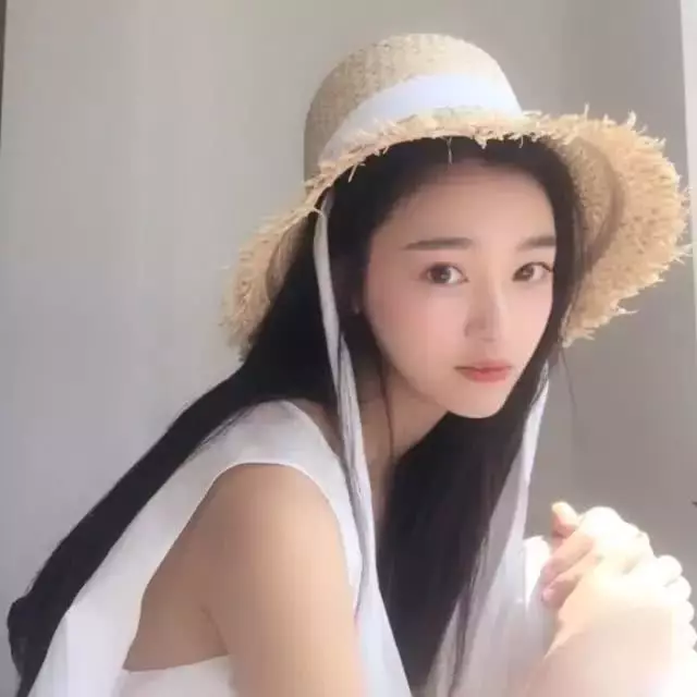 英文个性签名超拽的短句（孤傲高冷的霸气签名）
