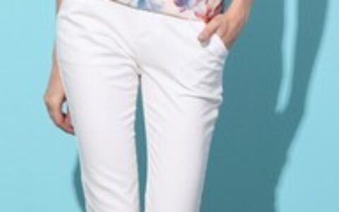 印花小衫生动婉然滋心养眼