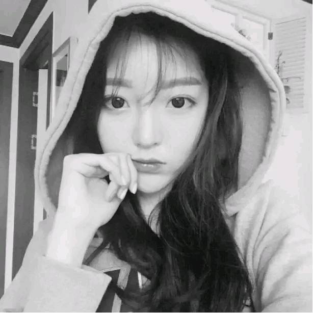 回不到从前的伤感句子（适合发朋友圈念旧的句子）