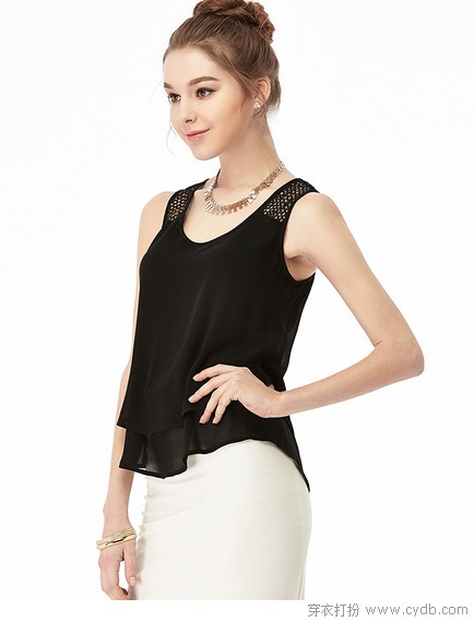 无袖小衫多备几件俏搭无忧患