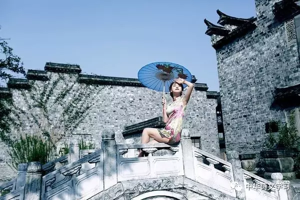 现代爱情诗歌大全（世界上最浪漫的现代爱情诗）