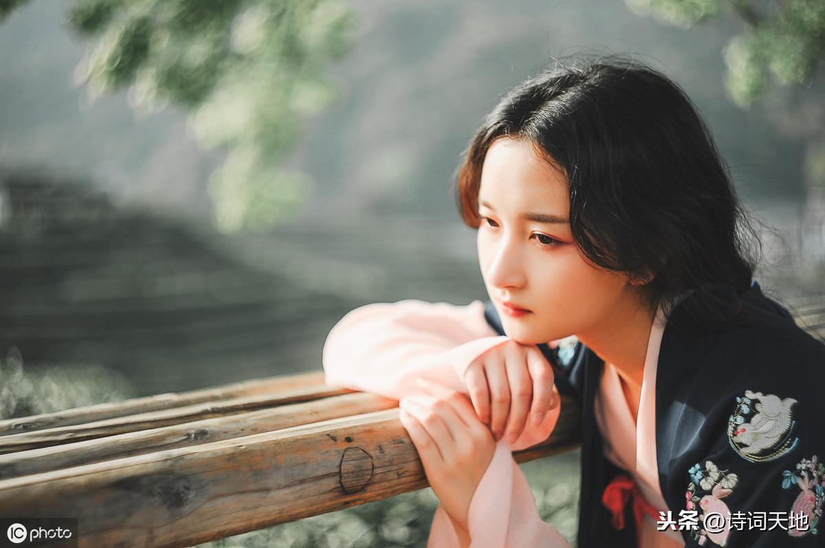 关于美的诗句有哪些（对美的赞美的诗句）
