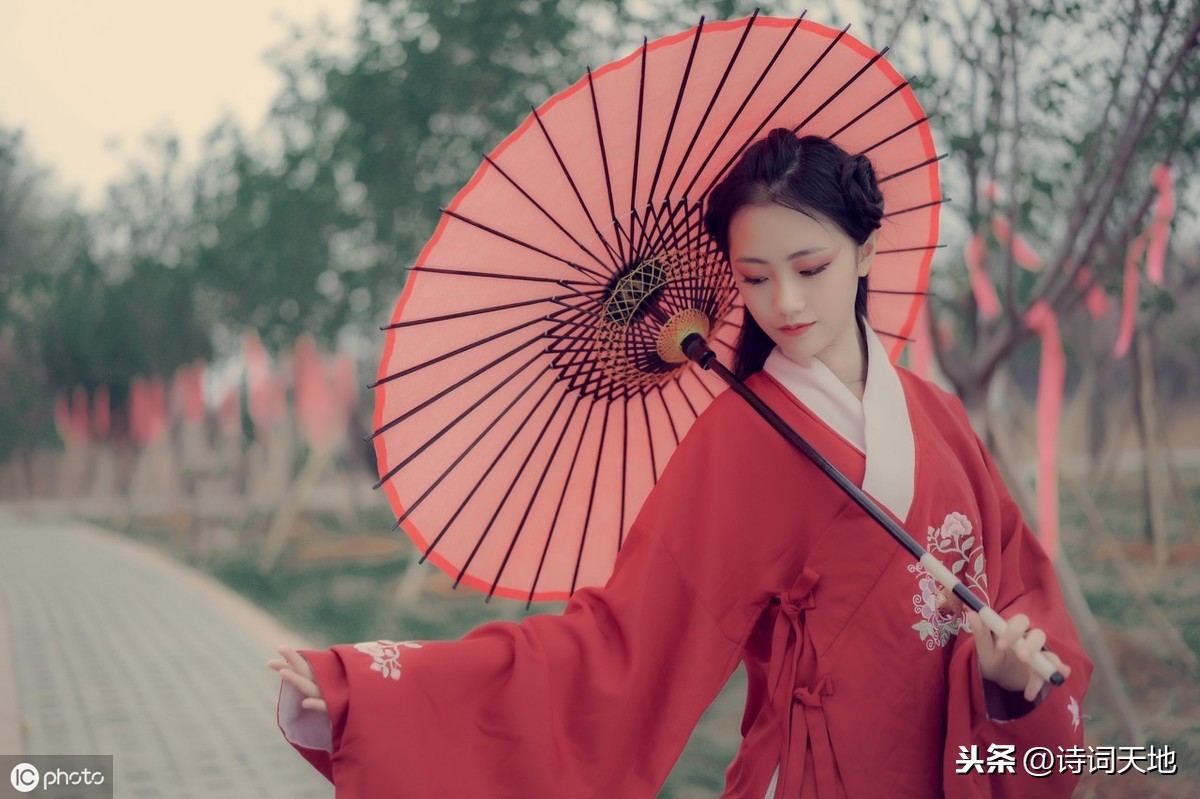 关于美的诗句有哪些（对美的赞美的诗句）