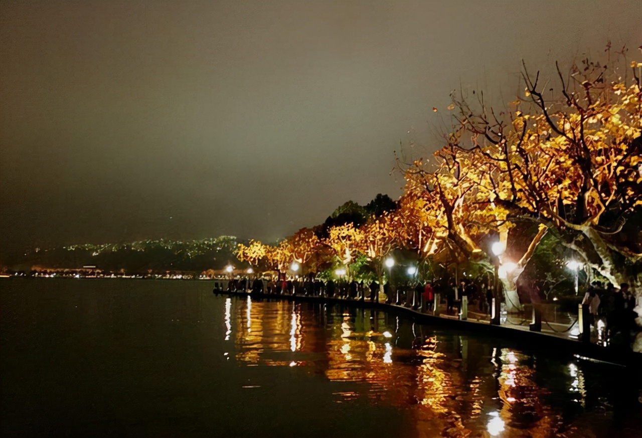 描写西湖的优美句子（赞美西湖的诗句大全 ）