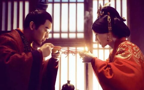 经典爱情诗歌精选（最经典的爱情诗句鉴赏）