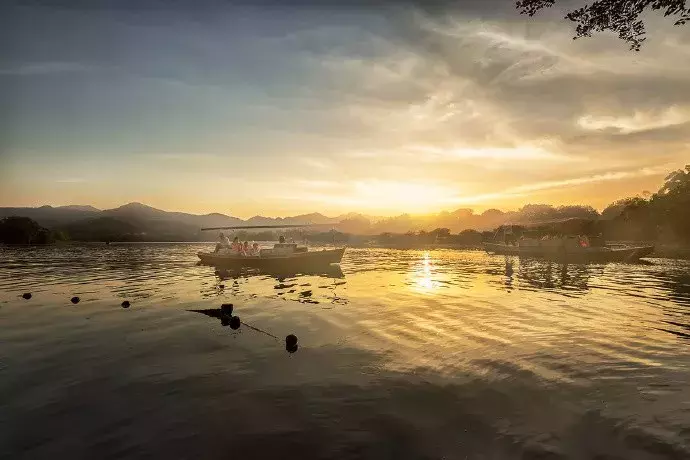 描写少年的诗句有哪些（关于少年励志的诗句名言）