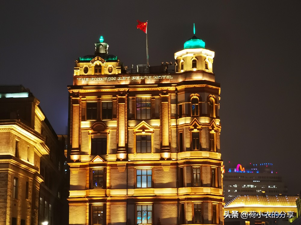 赞美外滩夜景的句子（一句话形容上海外滩夜景）
