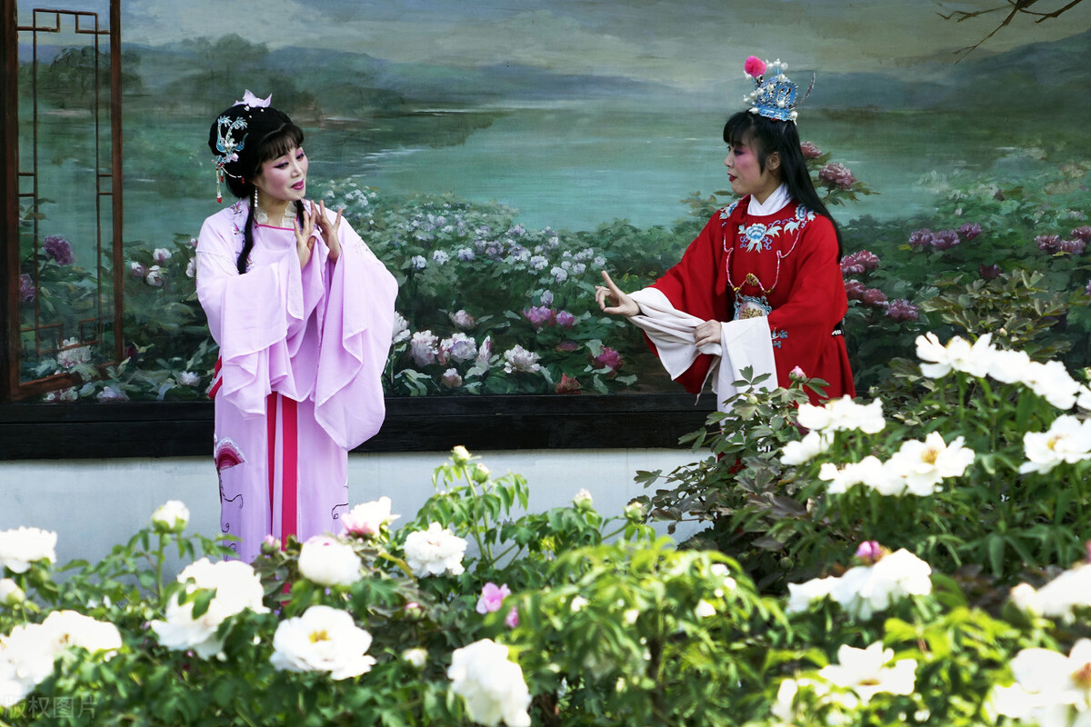 关于节日的故事简短（关于节日的短篇小故事）