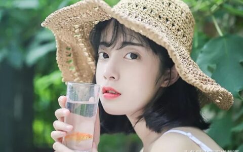 一句简短的写友情英文暖心话（闺蜜暖心英文情话短句）