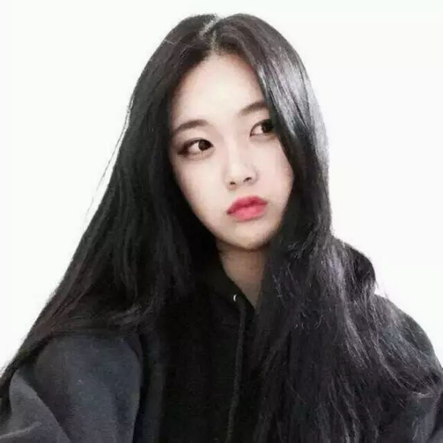 情侣短句一左一右文艺（简短的高级情话）