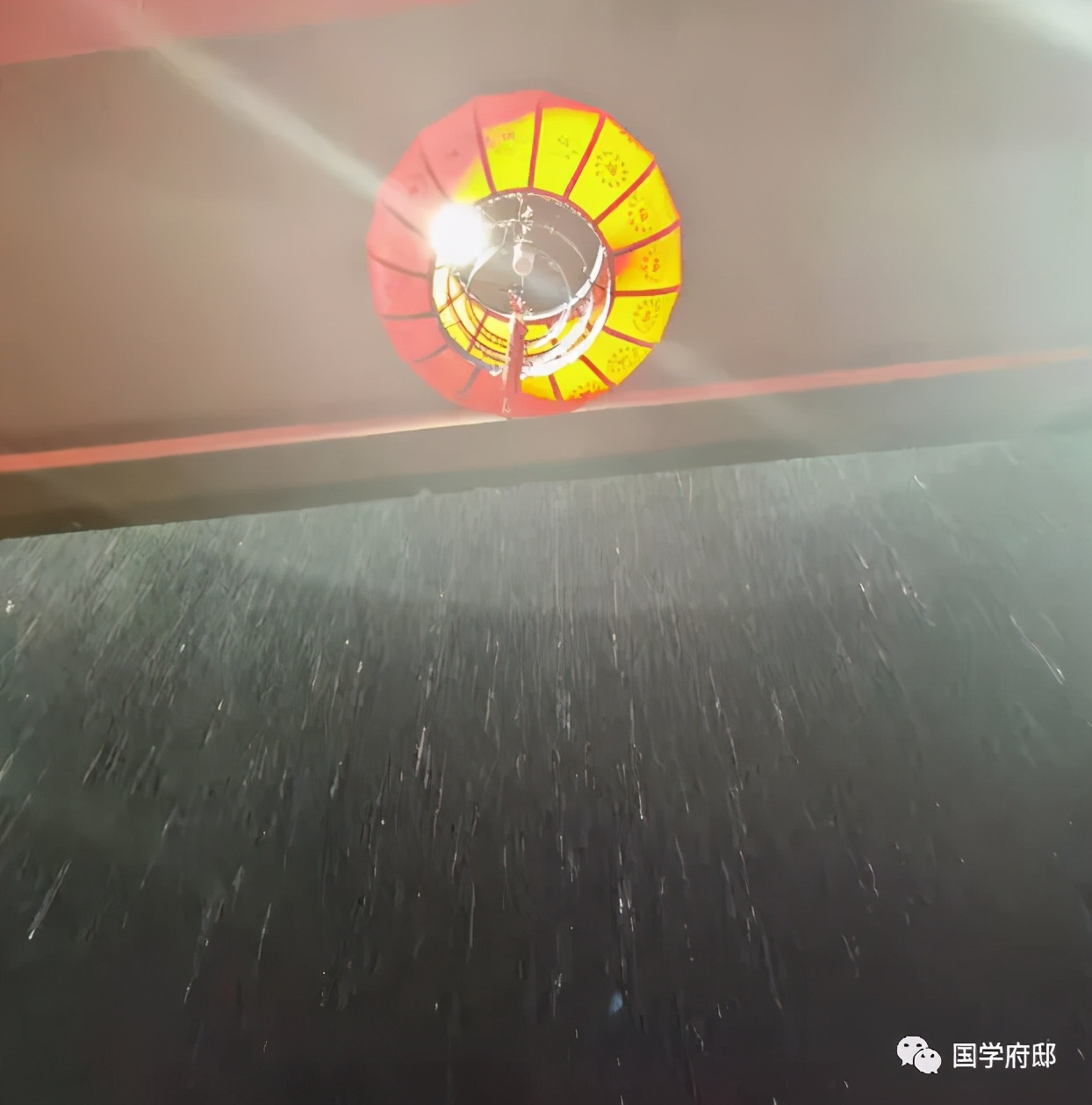 六月的诗句唯美（寓意好的六月古诗）