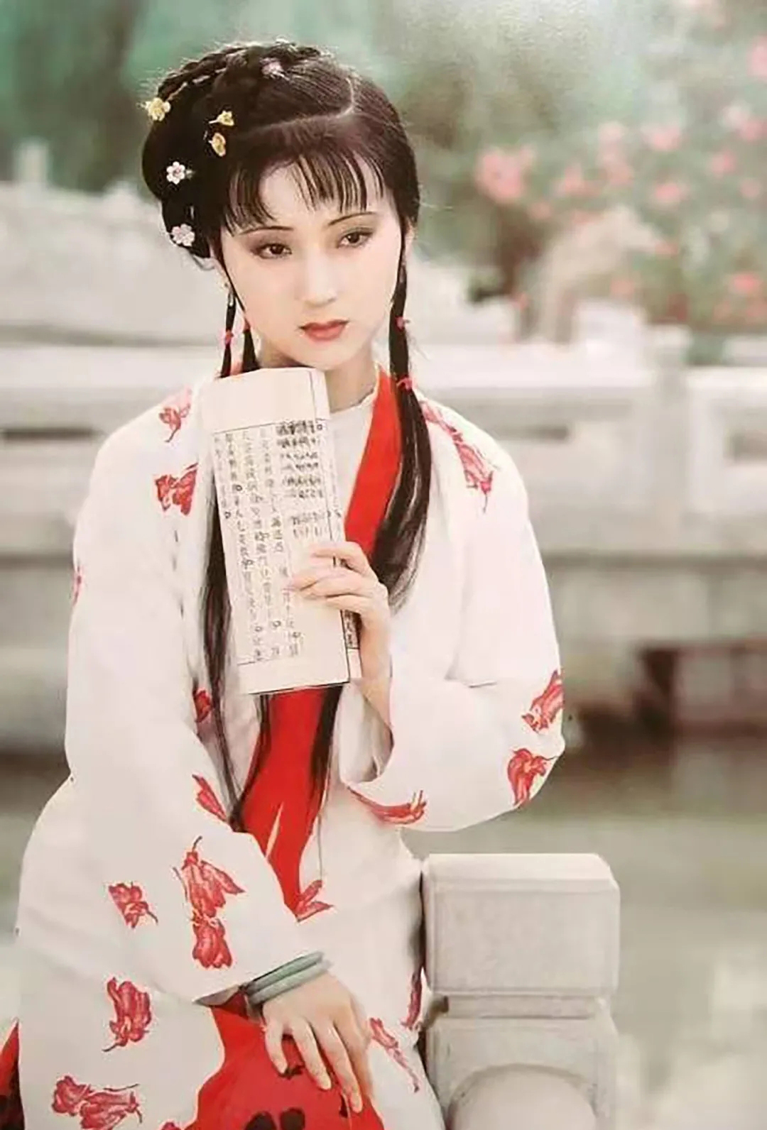 红楼梦中的好词好句（红楼梦最经典的90句话）