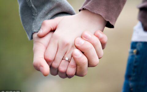 晚安情话送女朋友（给女朋友说晚安情话）