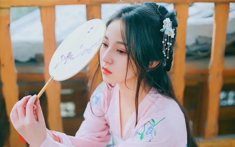 含蓄的表达思念的诗句（委婉地表达思念之情的古诗欣赏）