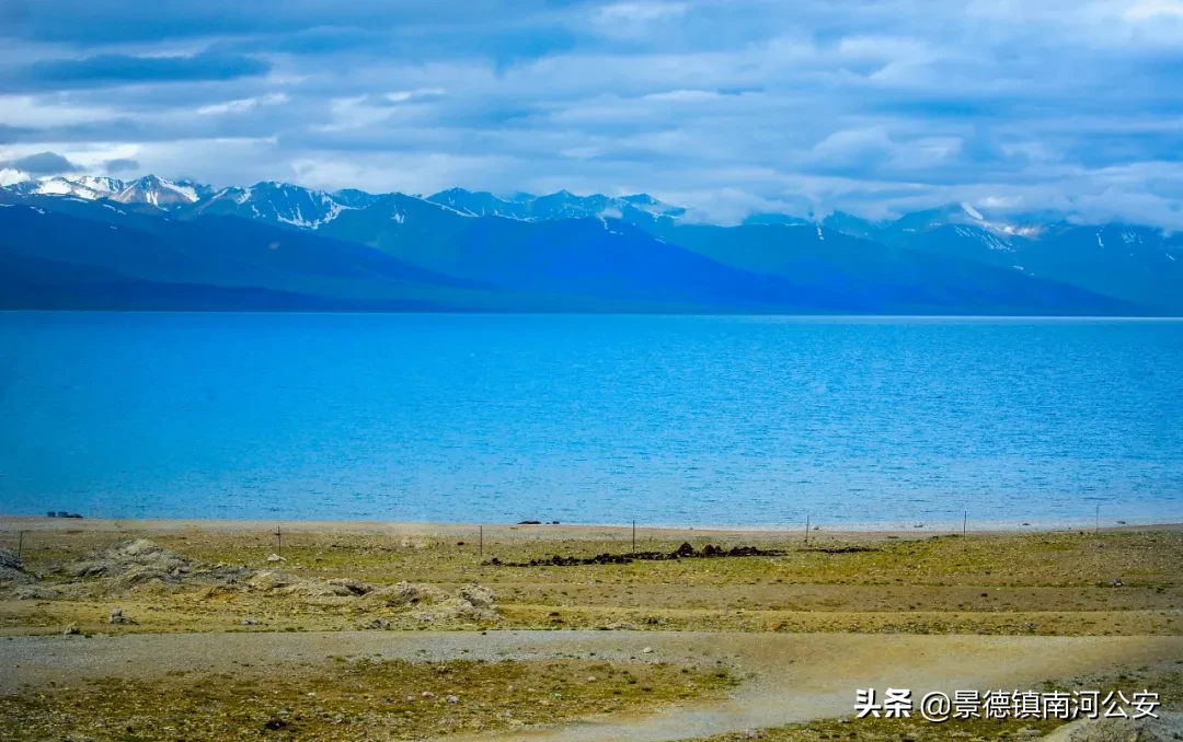 描写乡村生活的诗词有哪些（描写乡村风光的诗句）