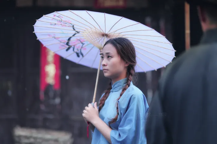 戴望舒的现代诗歌短诗（戴望舒最经典的十首短诗）