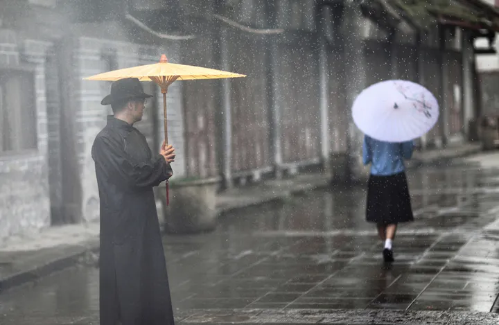 戴望舒的现代诗歌短诗（戴望舒最经典的十首短诗）